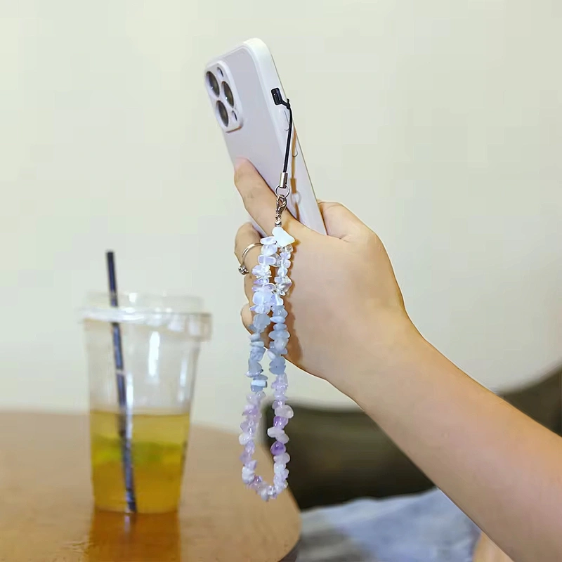 New simple cell phone chain acrylic color cell phone lanyard European and American hanging neck chain chain ornaments