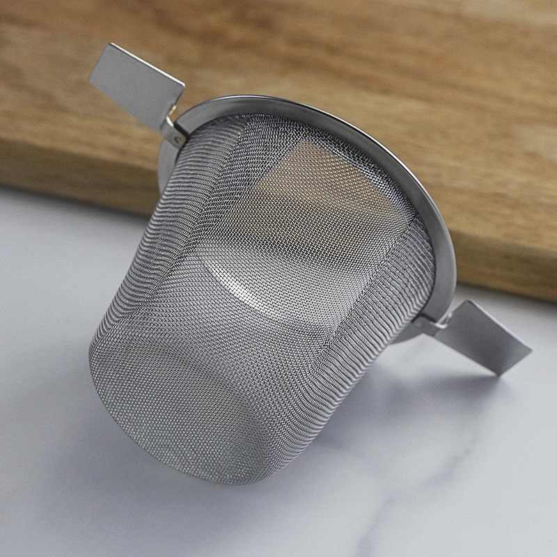 Basket shape hard mesh tea strainer with double handle