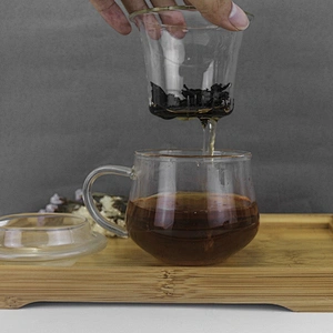 300 ML  high borosilicate heat resistant glass tea cup mug with glass infuser and lid