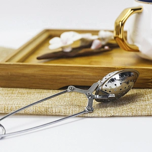 Food grade stainless steel leaf shape tea infuser with clamping handle