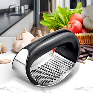 OEM Wholesale Kitchen accessories Garlic Press grater Stainless Steel Crusher Potato Press Potato Crusher