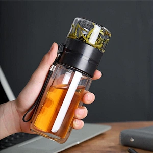 Outdoor sports drinking bottle travel glass tea and water separation water bottle with tea infuser