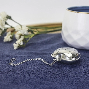 Lovely stainless steel mini heart shape tea infuser with chain
