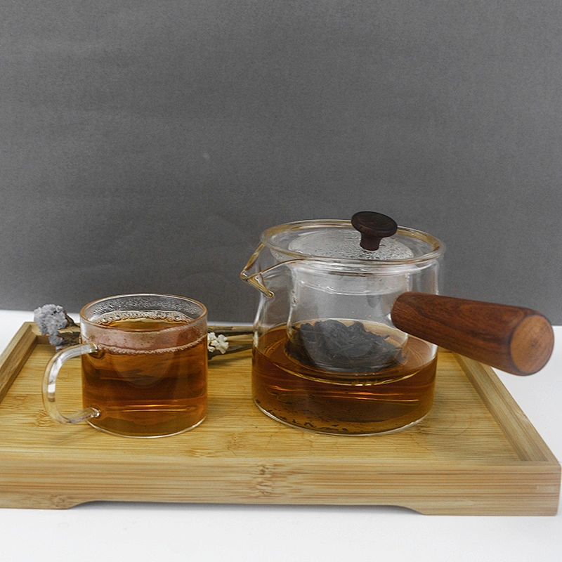Handmade  high borosilicate heat resistant glass teapot  with glass infuser and wooden handle