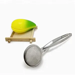 Stainless steel mesh ball tea infuser tea strainer with handle