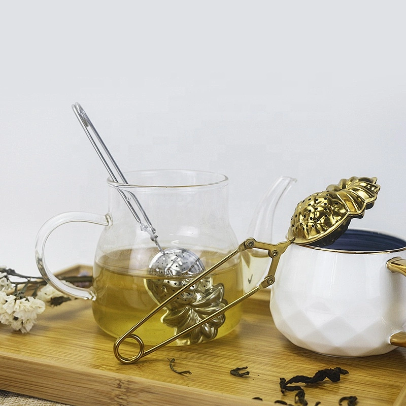 Stainless steel titanium gold plating pineapple shape tea infuser with clamp handle