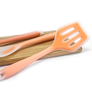 Wholesale 3 Pieces orange Slicone Kitchen Cooking Utensils Kitchen Utensils Accessories