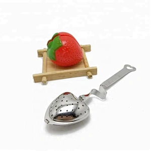 Food grade stainless steel heart shape tea infuser tea strainer with handle