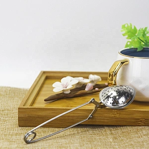 Food grade stainless steel leaf shape tea infuser with clamping handle