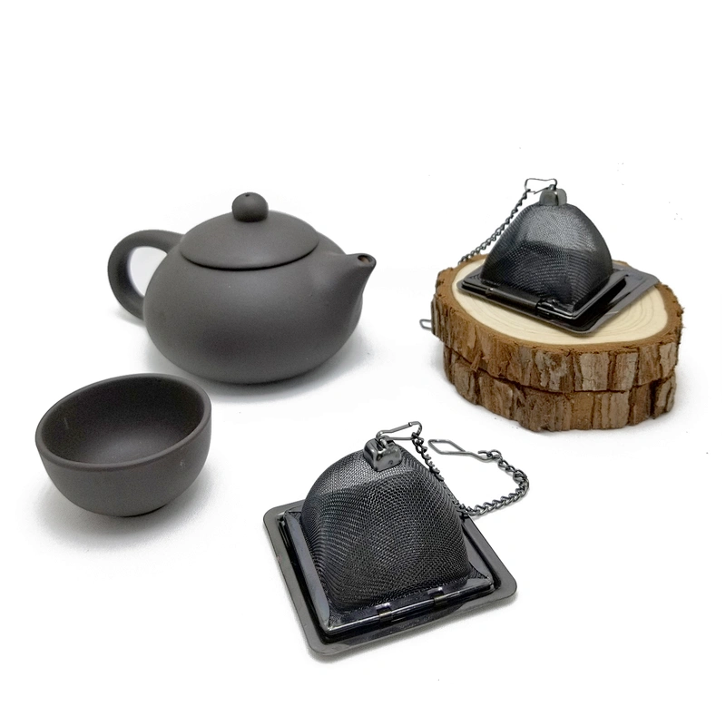 Novelty stainless steel mesh pyramid shape tea infuser with black coating