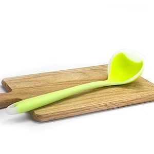 Food grade kitchen cooking utensils silicone spatula turner silicone nonstick pan shovel long handle spatual
