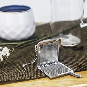 Hot selling stainless steel mesh pyramid shape tea infuser with chain