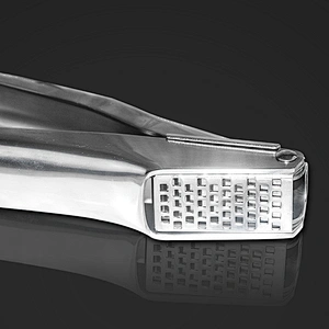 OEM Wholesale Kitchen accessories Garlic Press  Stainless Steel garlic Crusher chopper ginger mincer