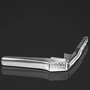 OEM Wholesale Kitchen accessories Garlic Press  Stainless Steel garlic Crusher chopper ginger mincer