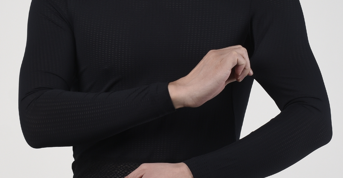 cycling base layer top