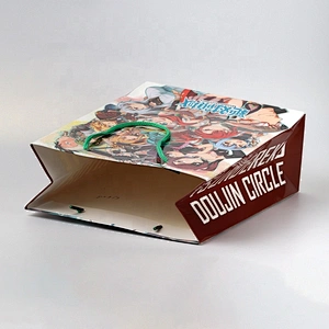 Custom made brand black printed glossy or matte art paper shopping paper packing gift bags printing with logos