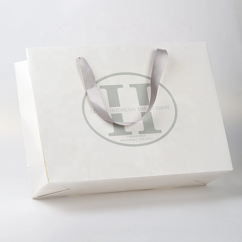 Luxury custom paper bag for gift with logo print and handle