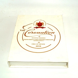 Custom Elegant White Book Shape Rigid Cardboard Magnetic Gift luxury wedding invitation box With logo Gold Foil Hot Stamping