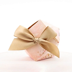 New Diamond-Shaped Personality Creative Indian Wedding Favor Candy Manufacturers Paper Gift Boxes With Bow Ribbon