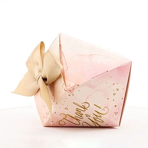 New Diamond-Shaped Personality Creative Indian Wedding Favor Candy Manufacturers Paper Gift Boxes With Bow Ribbon