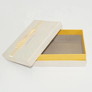 Custom Luxury White 2 Piece Lid And Base Paper Gift Box With Ribbon Packaging Cardboard Box