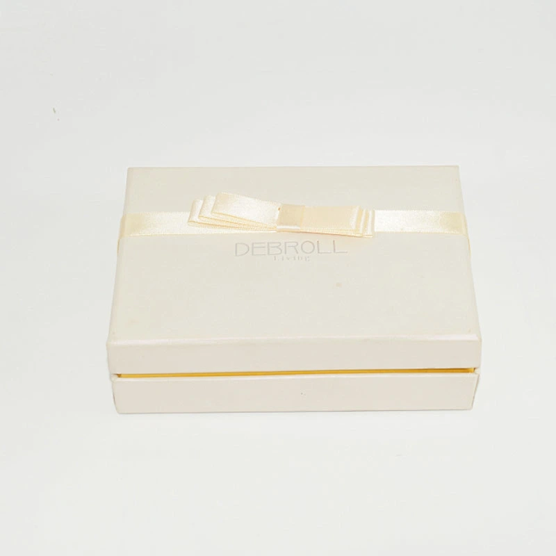 Custom Luxury White 2 Piece Lid And Base Paper Gift Box With Ribbon Packaging Cardboard Box