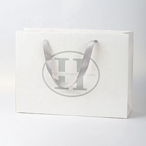 Luxury custom paper bag for gift with logo print and handle