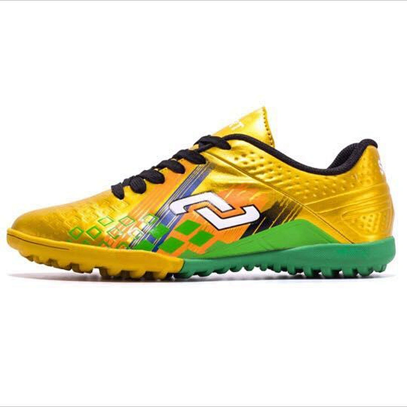 New Arrival lightweight Soccer Fashion Sneaker Football Shoes for men