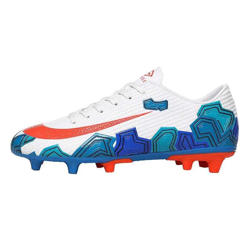New Fashion Style Sports Lightweight Soccer Shoes Men Football Shoes