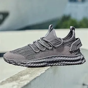 Wholesale factory fashion men lace up sport sneakers shoes fly knit running shoes