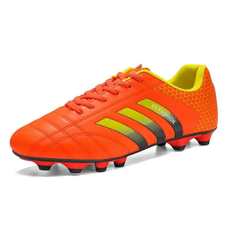New design Soccer Shoes Family Sneaker Football Shoes for Men