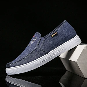 Fashion Style Men Slip on Loafers Canvas Casual Shoes