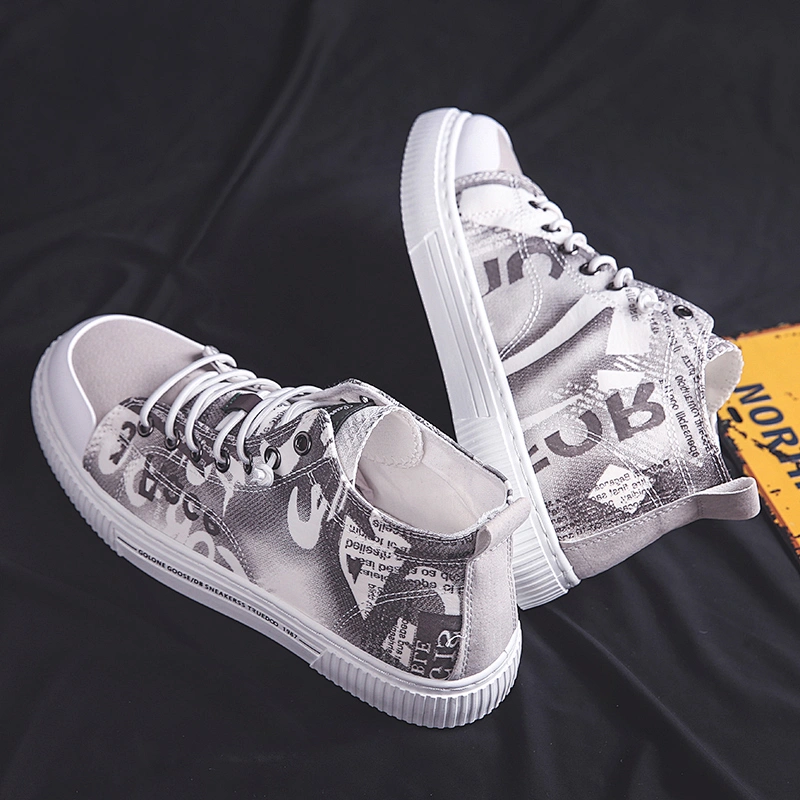 Good Price Sports Shoes Men Lightweight Casual skull Canvas Shoes