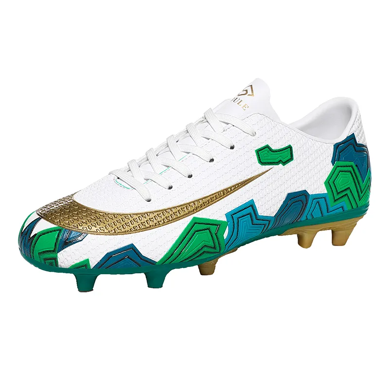 New Fashion Style Sports Lightweight Soccer Shoes Men Football Shoes