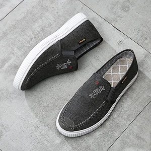 Fashion Style Men Slip on Loafers Canvas Casual Shoes