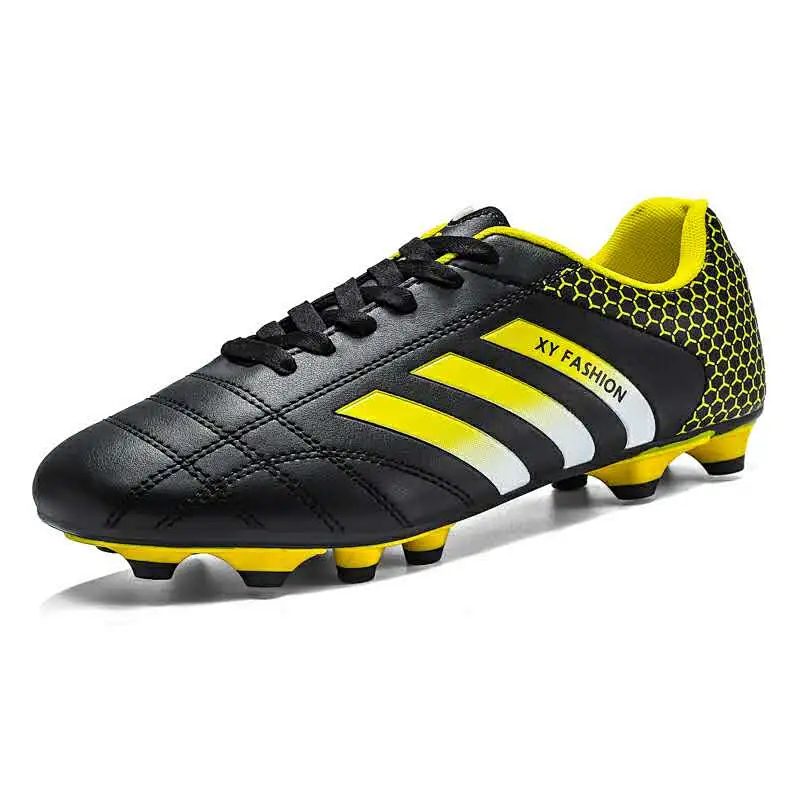 New design Soccer Shoes Family Sneaker Football Shoes for Men