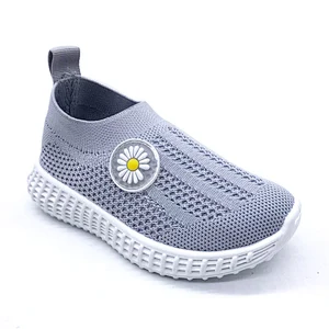 New Fly knit Style children Injection Sports Running Casual Shoes with Customized