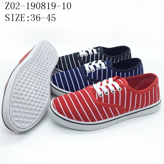 Customize New design fashionable women flat lace up sneakers casual canvas shoes