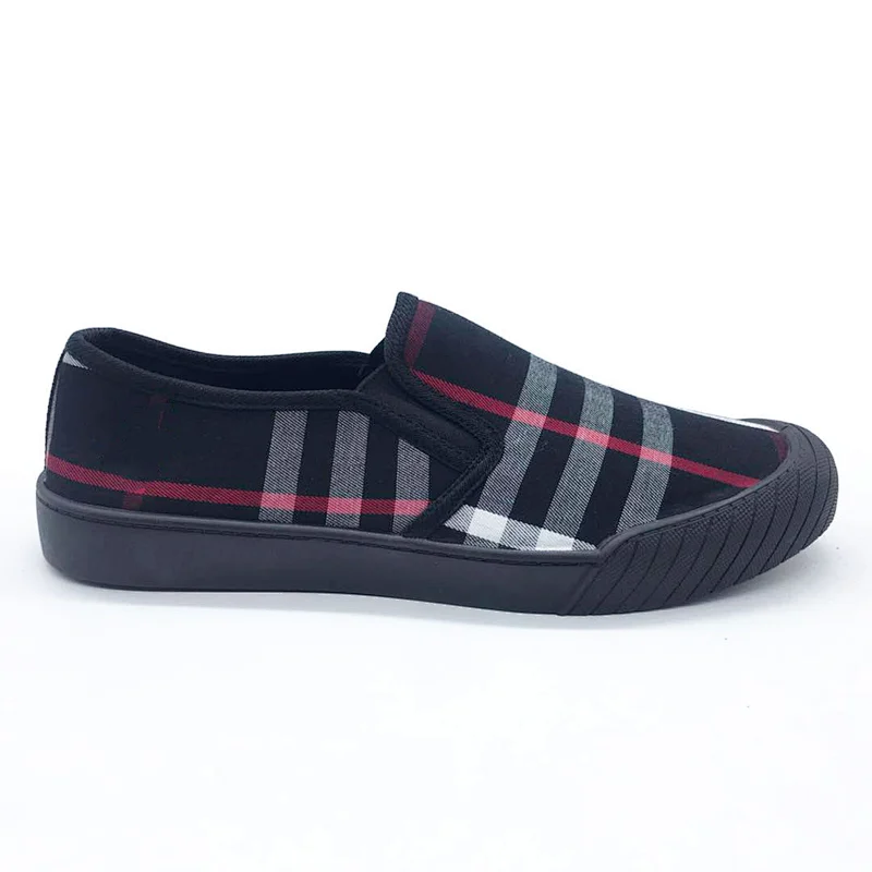 Factory Price Fashion Men Flat Injection Canvas Casual Shoes with Customized