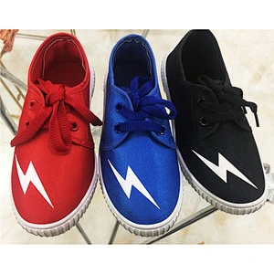 Low price men injection footwear canvas casual shoes with customized