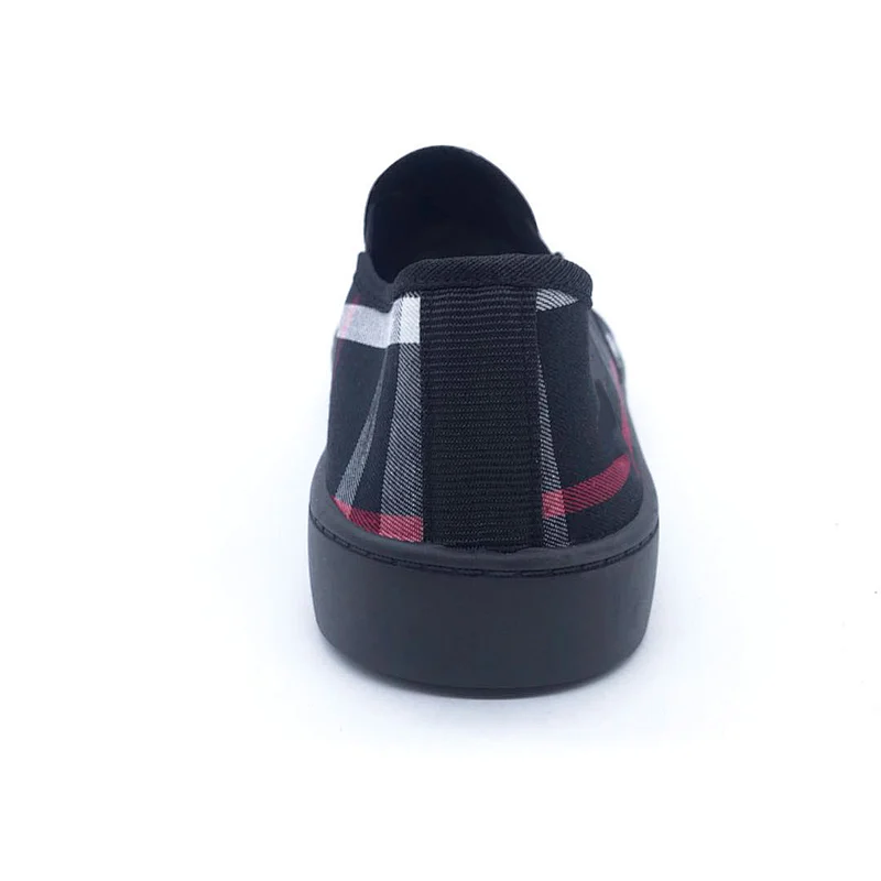 Factory Price Fashion Men Flat Injection Canvas Casual Shoes with Customized