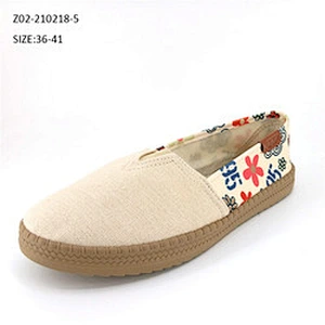 Fashion personalized female canvas shoes wholesale casual women flat shoes outdoor injected shoes