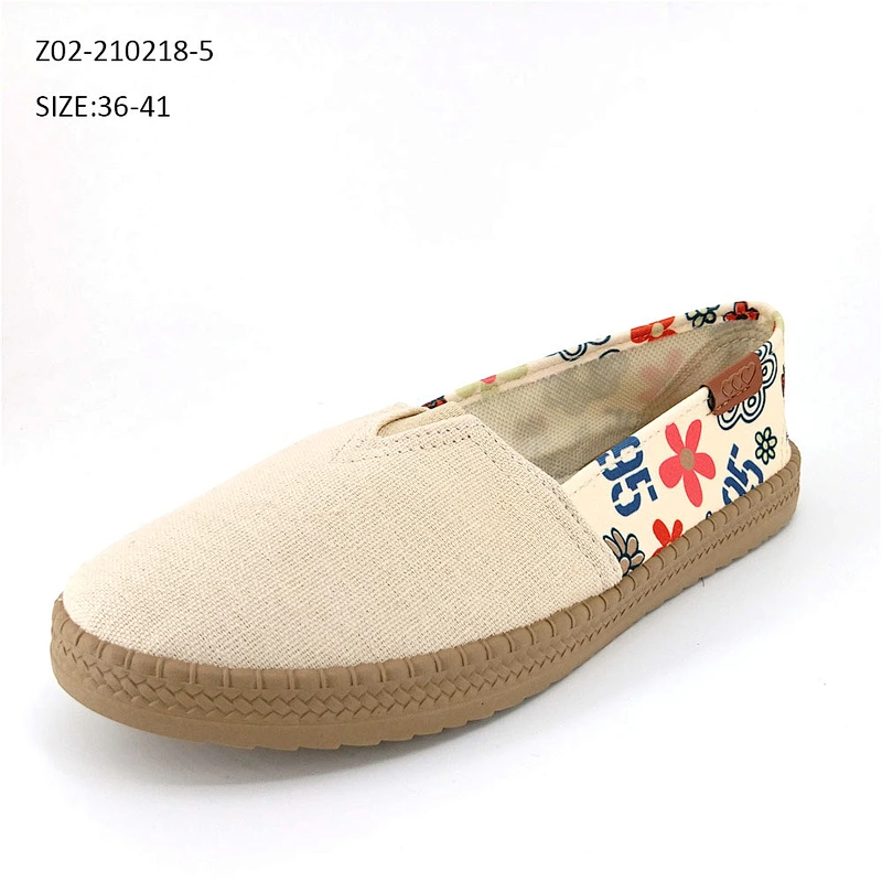 Fashion personalized female canvas shoes wholesale casual women flat shoes outdoor injected shoes