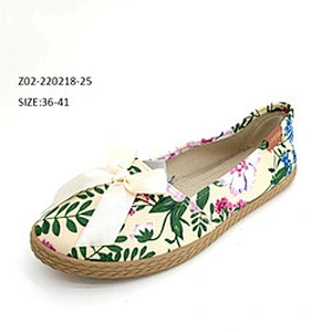 Good price Popular injection ladies loafers walking flat shoes Women's Casual Canvas Shoes