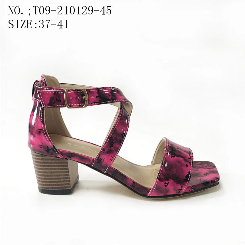 New style Women outdoor Sandals Elegant shoes slippers high Heels Designer Sandals