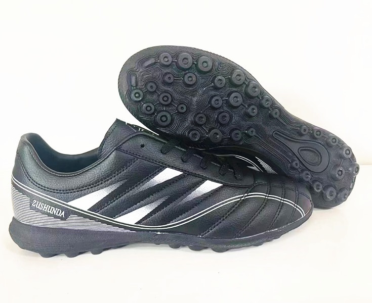 cheap  stock shoes men football soccer stock shoes