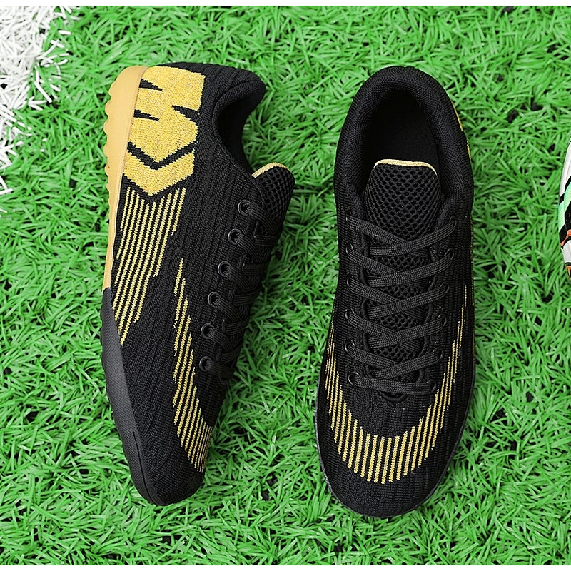 Clearance stock men casual sneakers football soccer shoes