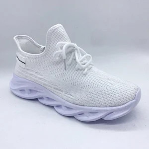 Factory OEM 2021 new style wholesale china fashion men athletic sneakers shoes sports men shoes and sneakers