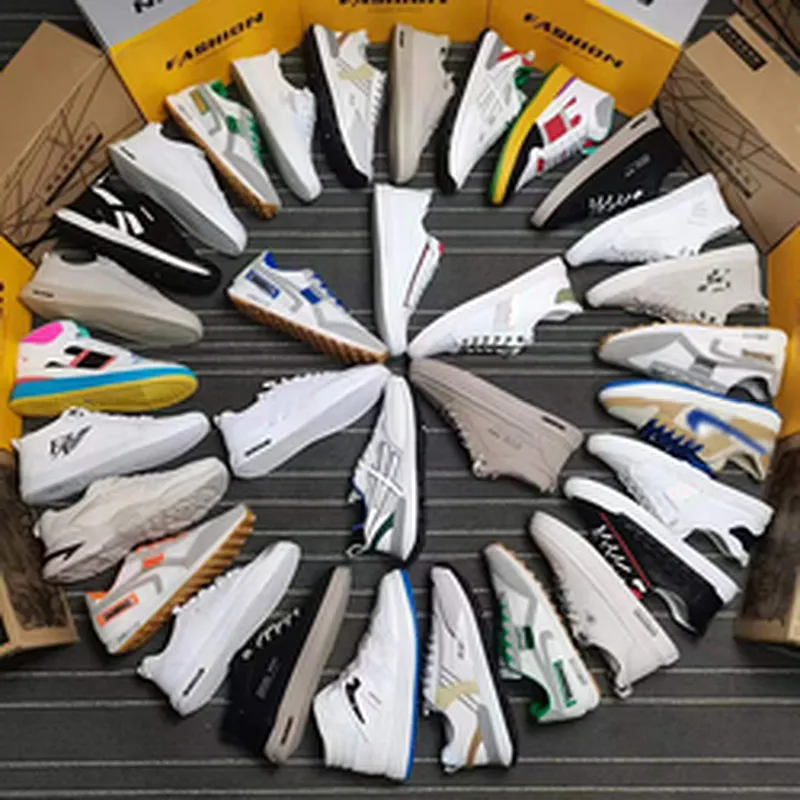 Wholesale men gym sports casual walking sneakers mixed shoes stock