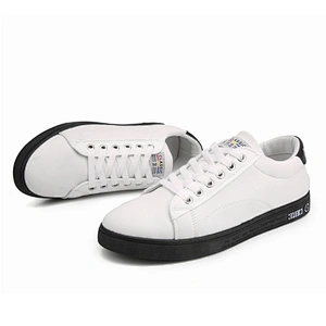 Factory customize Good quality fashion casual canvas shoes for men